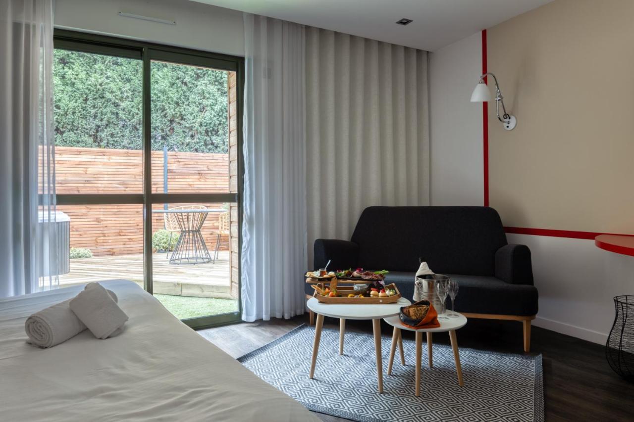 Logis Domaine Du Moulin Cavier Hotel Avrille  Ngoại thất bức ảnh