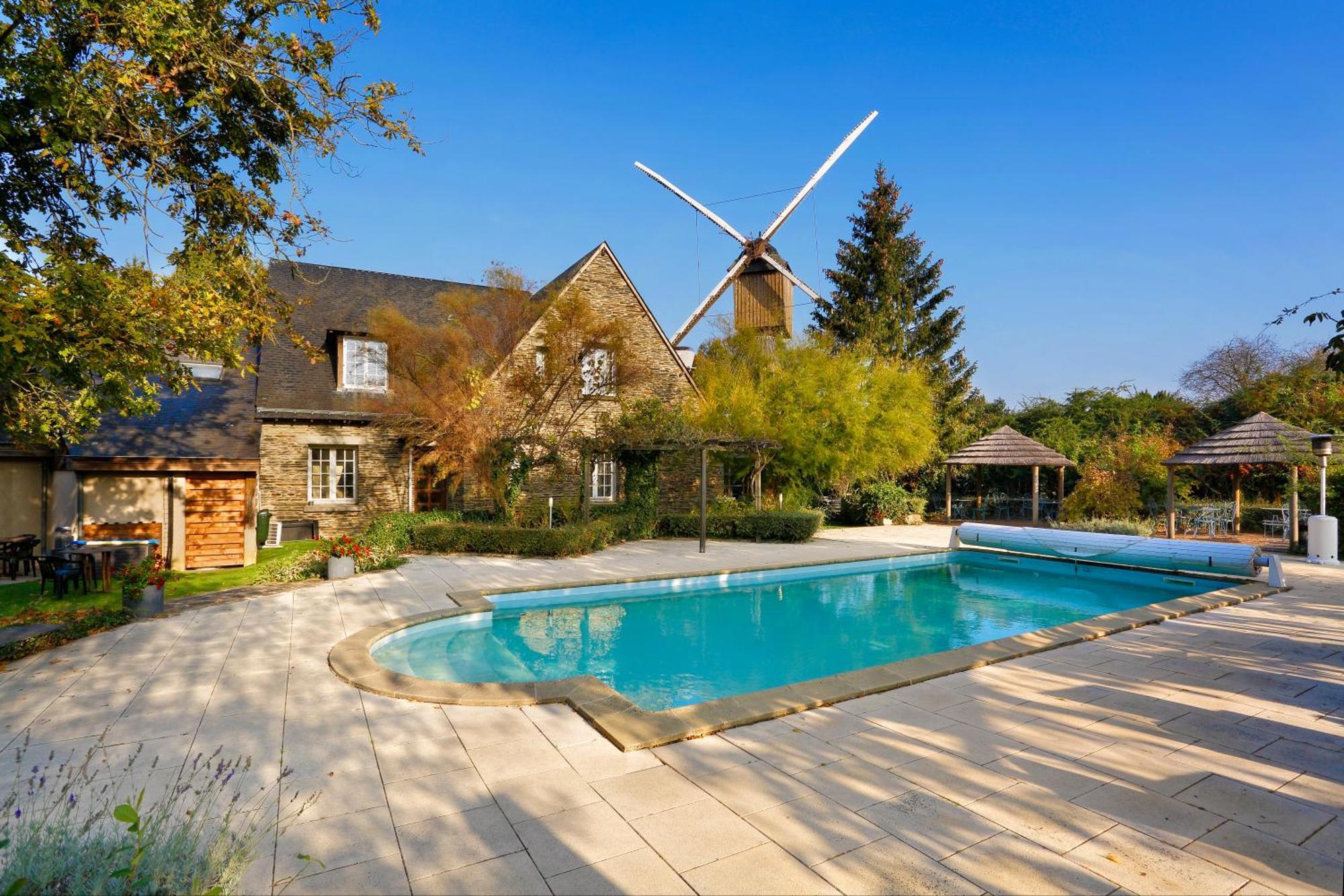 Logis Domaine Du Moulin Cavier Hotel Avrille  Ngoại thất bức ảnh