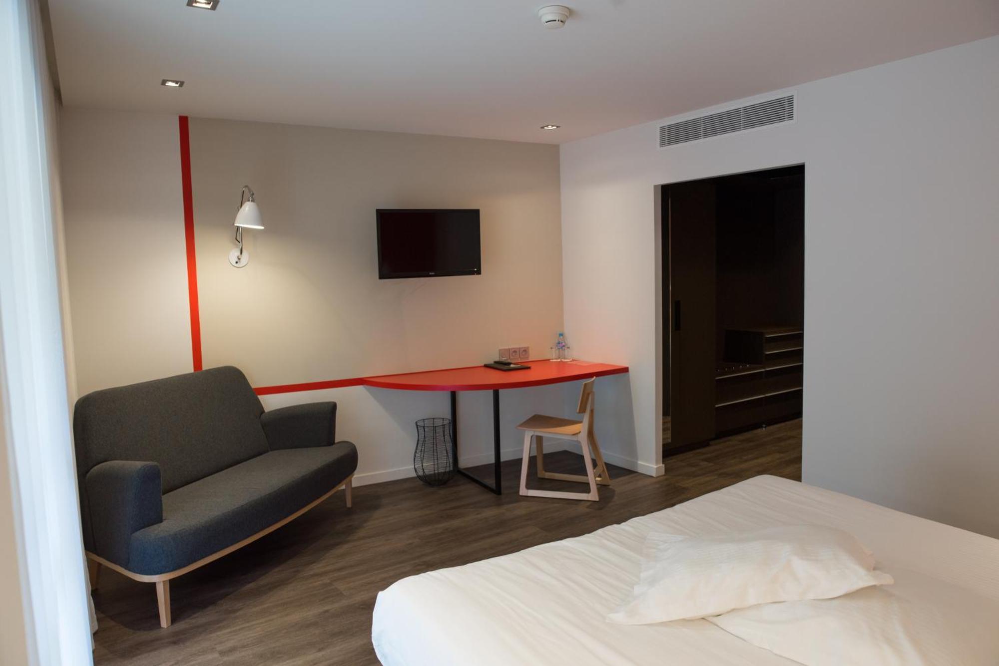 Logis Domaine Du Moulin Cavier Hotel Avrille  Ngoại thất bức ảnh